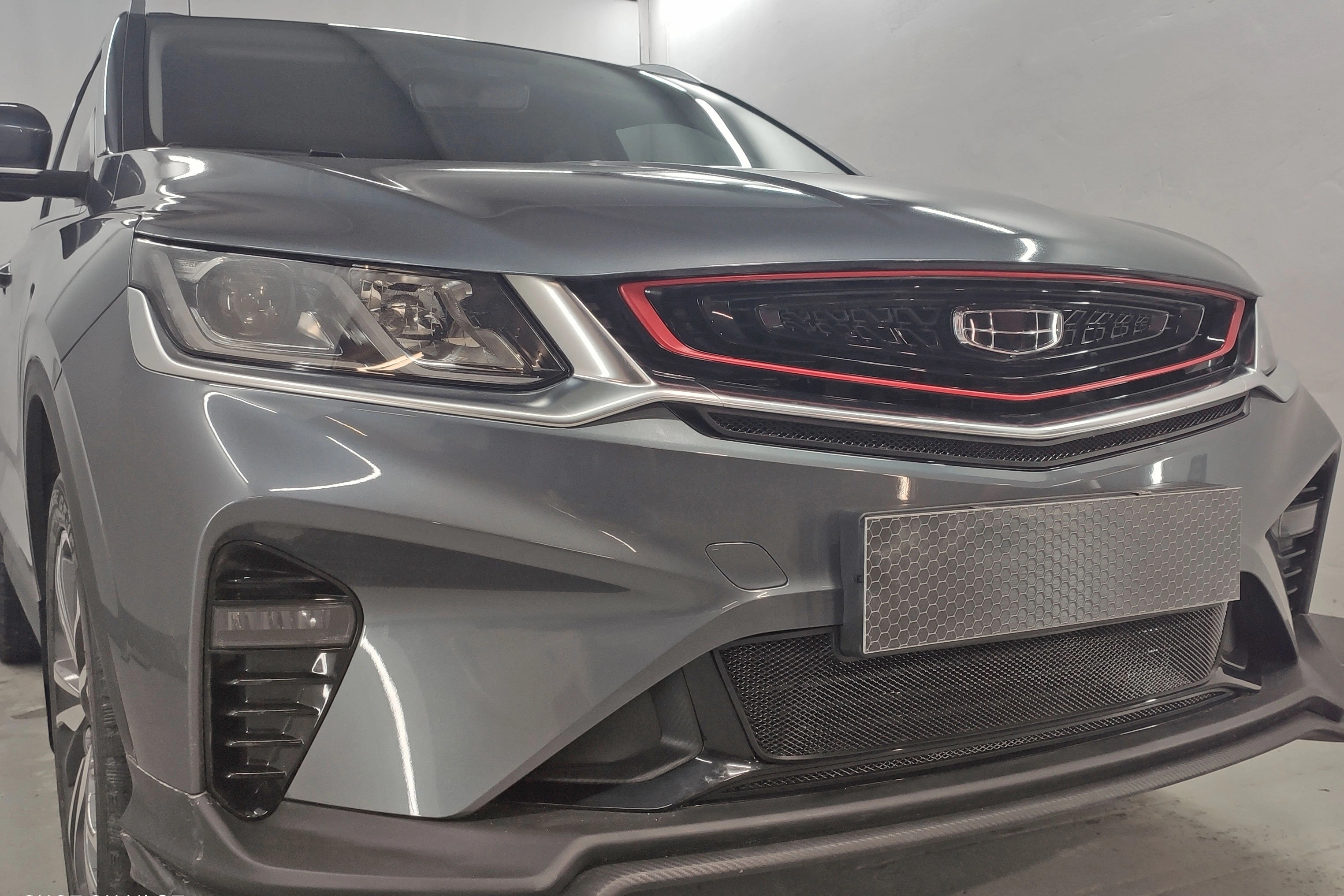 Защитная сетка радиатора центр для Belgee X50 I