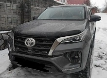 Дефлектор капота темный для Toyota Fortuner II Рестайлинг
