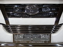 Решетка радиатора внутренняя лист для Toyota Fortuner II Рестайлинг