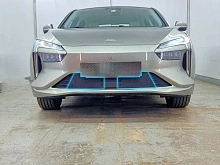 Зимняя заглушка радиатора на стяжке низ 2 части с датчиком АСС для Амберавто А5 I