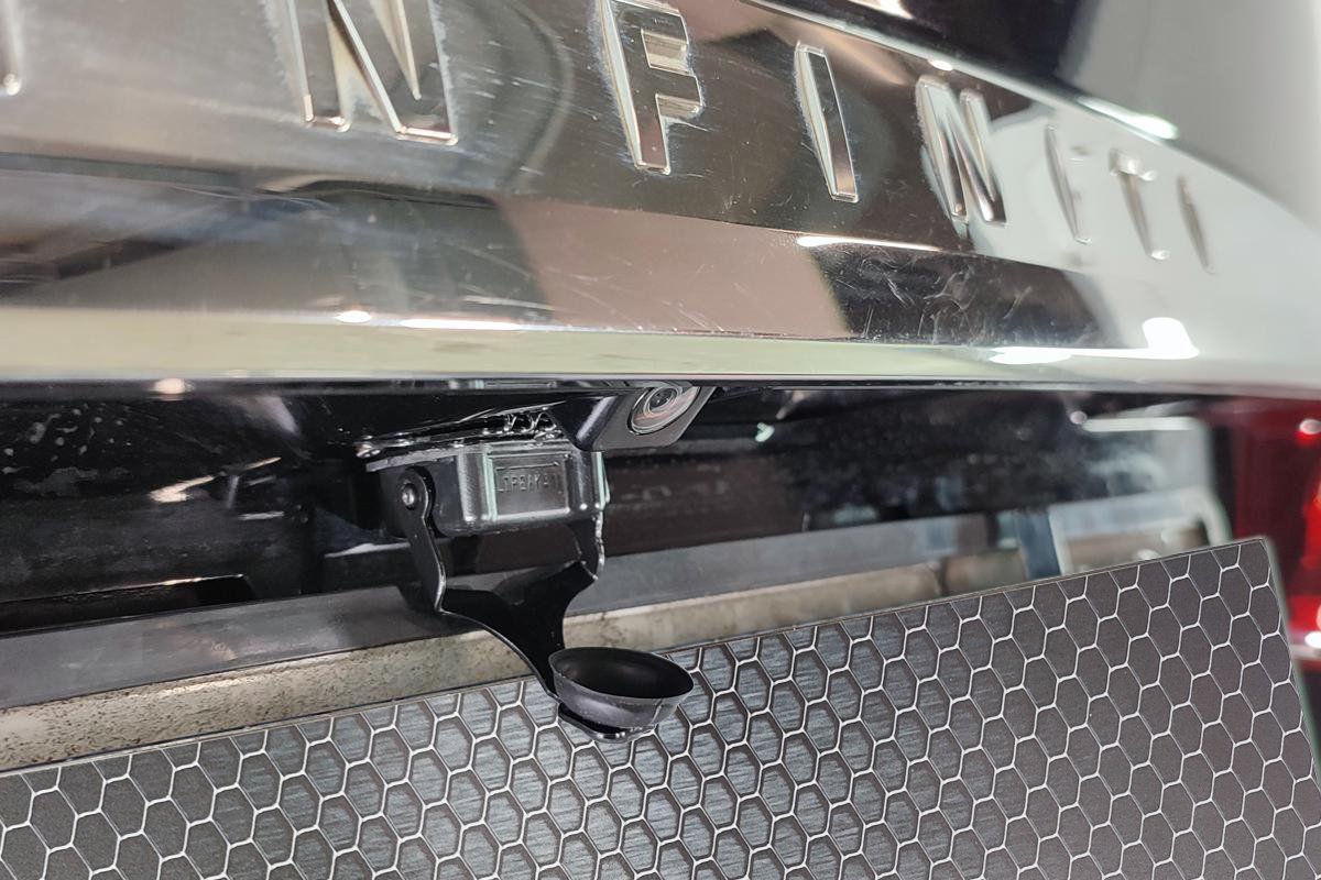 Защита камеры заднего вида для Infiniti Q70 I Рестайлинг