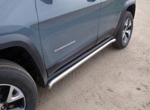 Пороги труба 60,3 мм для Jeep Cherokee V (KL) Рестайлинг  ТСС JEEPCHERTRAIL14-09