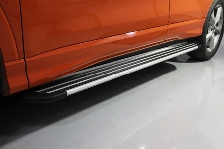 Пороги алюминиевые "Slim Line Silver" 1780 мм для Audi Q3 II (F3) Серый ТСС AUDIQ319-11S