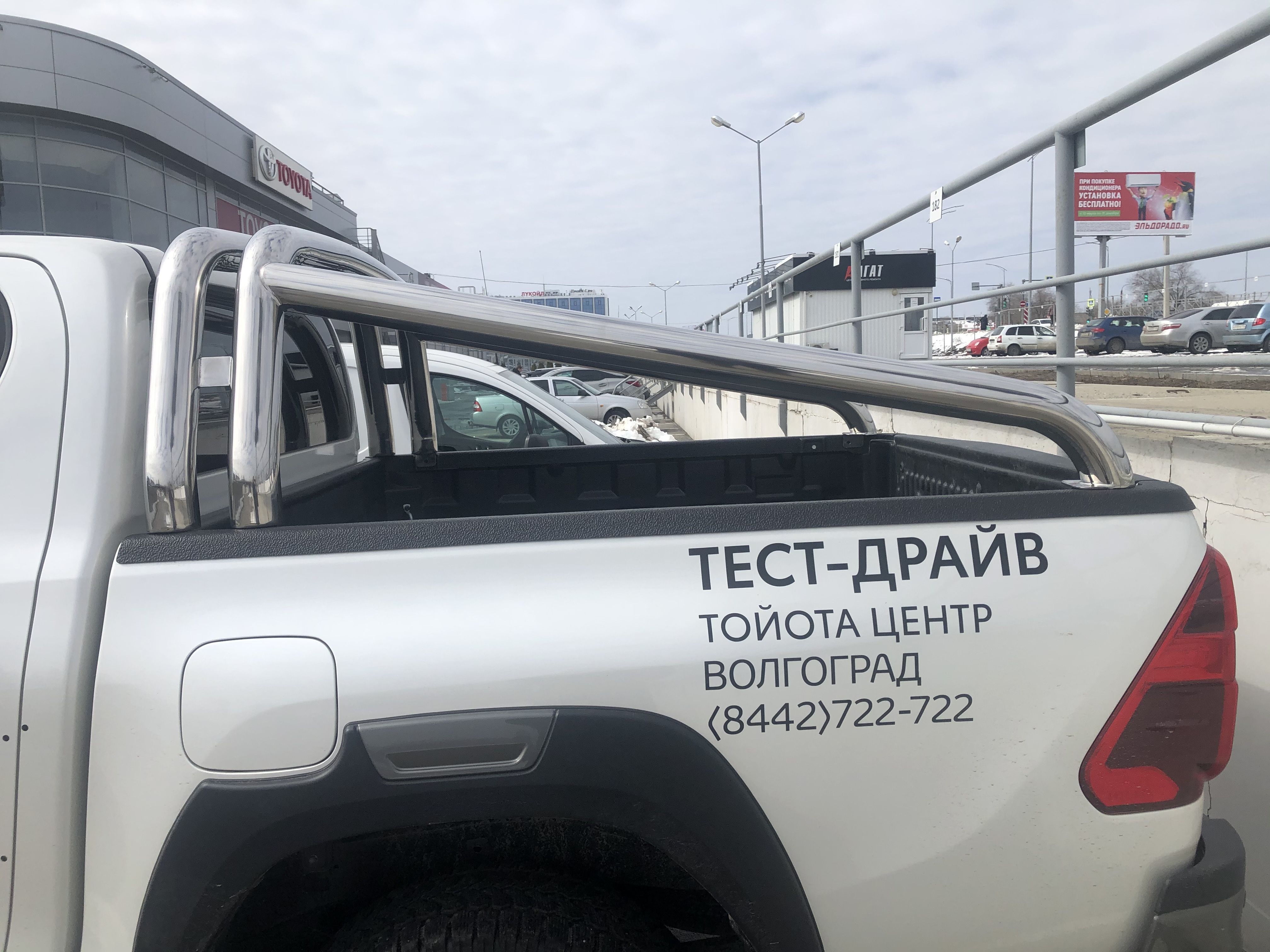 Защитная дуга двойная d76/76 мм для Toyota Hilux VIII Рестайлинг