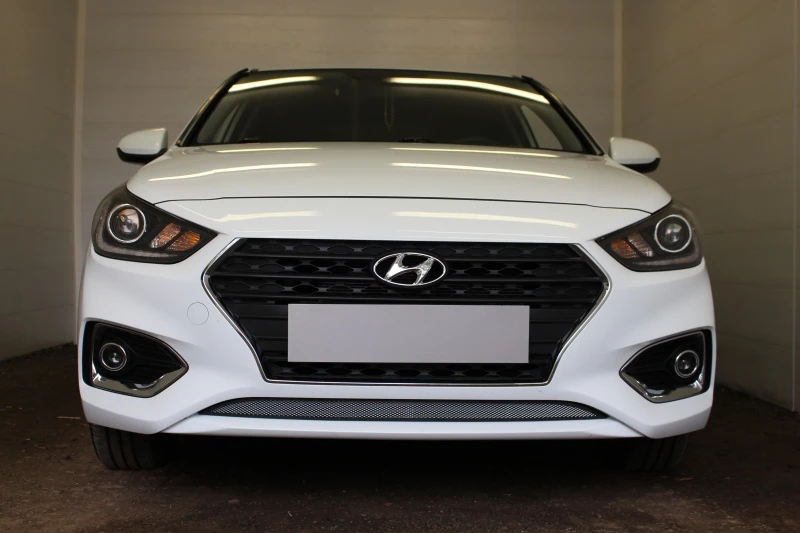 Защитная сетка радиатора для Hyundai Solaris II Хром Стрелка 11 HSOL17.chrome