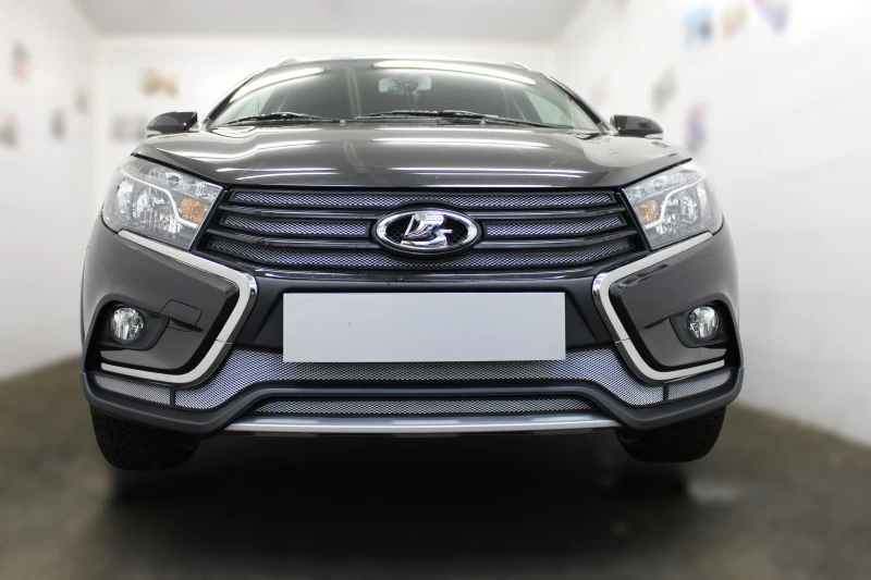 Комплект сеток chrome боковые и низ 2 части для LADA (ВАЗ) Vesta I Хром Стрелка 11 LADSWC.cor.chrome-LADSWC.bot.chrome