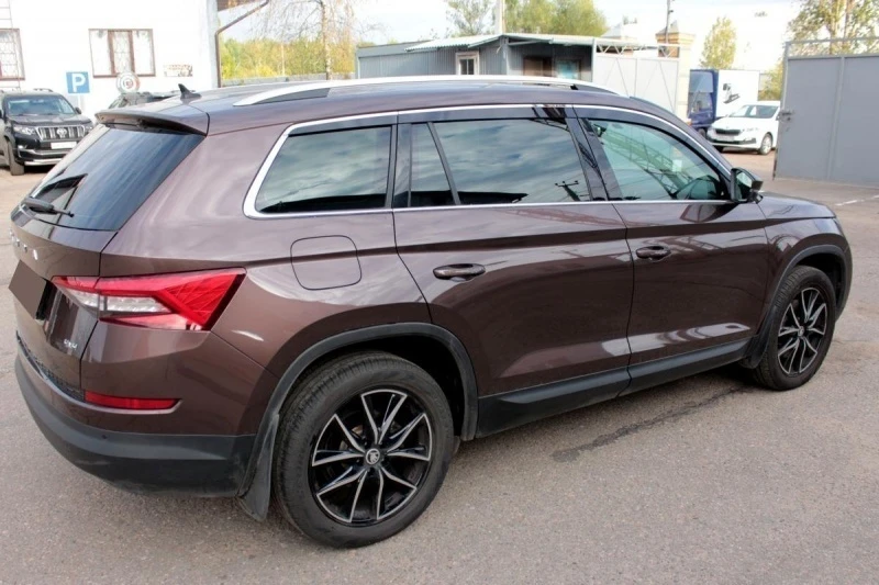 Дефлекторы окон с хром накладками 2D 6 шт для Skoda Kodiaq I Хром Стрелка 11 2D008-6C.S11