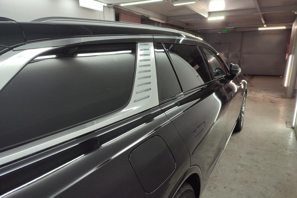 Дефлекторы окон с хром накладками 2D 6 шт для Hongqi E-HS9