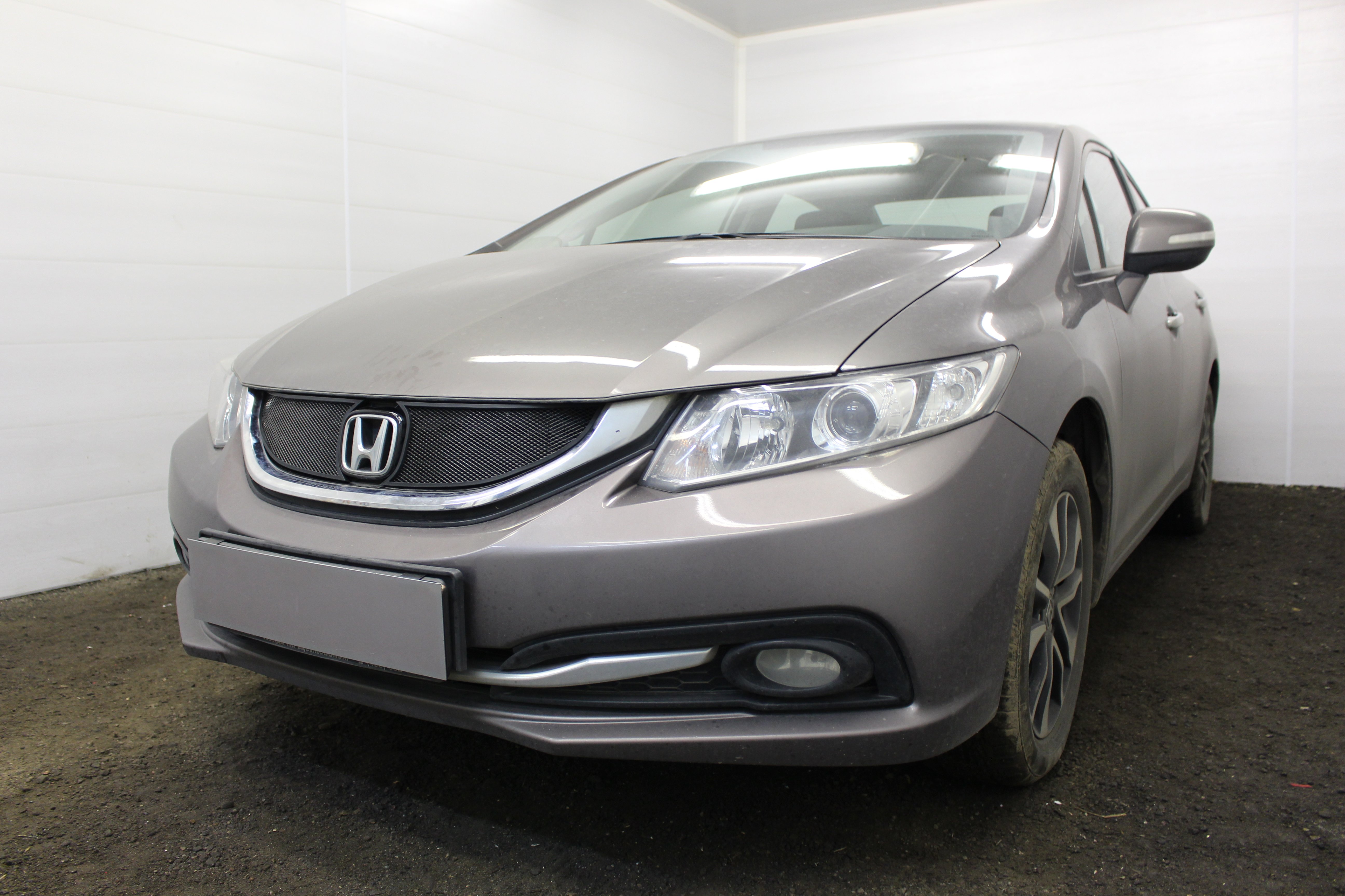 Защитная сетка радиатора для Honda Civic IX Рестайлинг