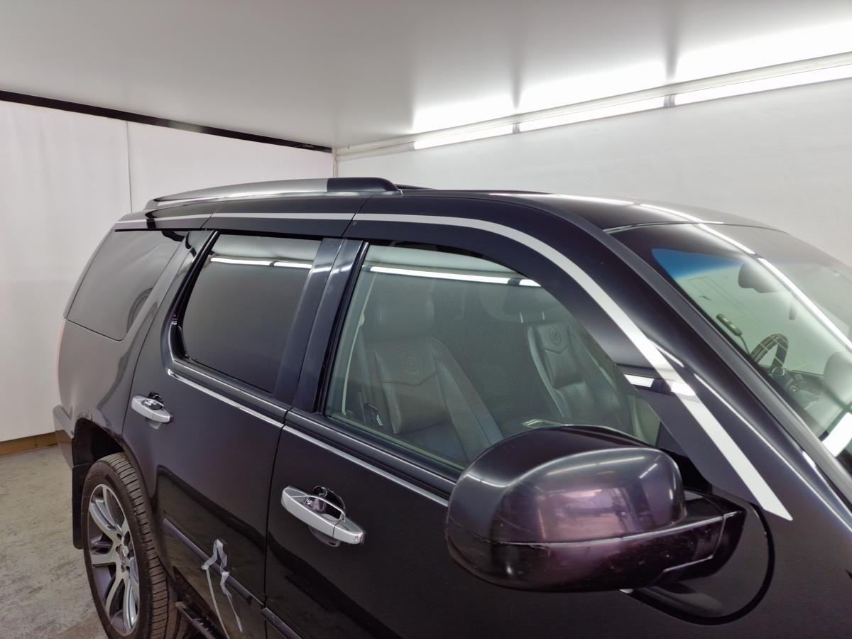 Дефлекторы окон 2D с хром накладками 6 шт. для Cadillac Escalade III