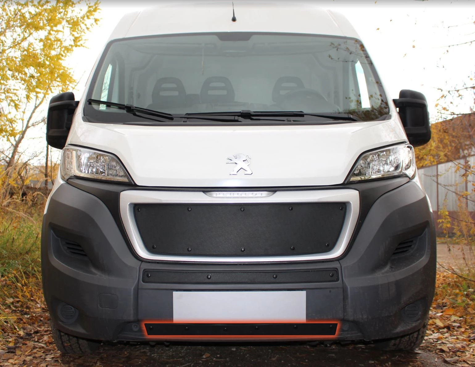 Зимняя заглушка радиатора к съемной сетке низ (2 части) для Peugeot Boxer II Рестайлинг