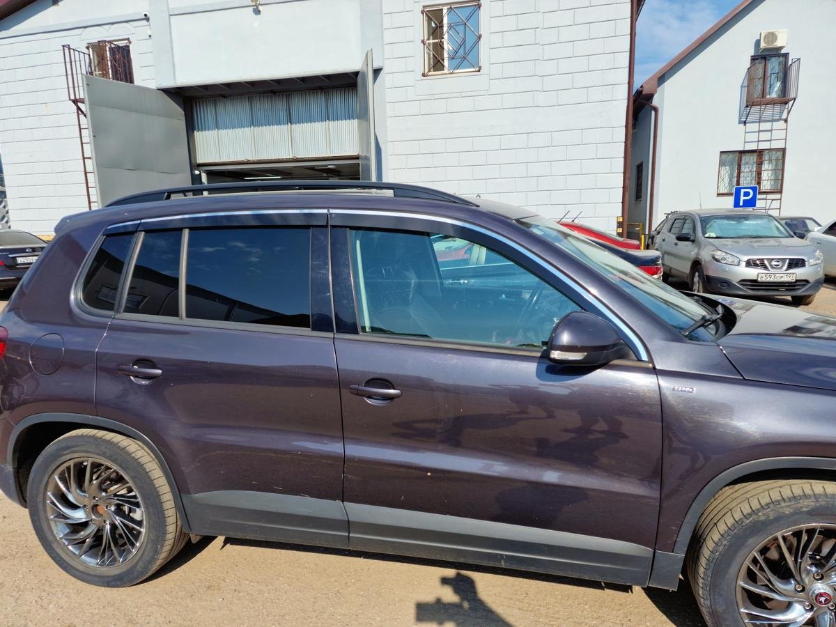 Дефлекторы окон с хром накладками 2D 6 шт. для Volkswagen Tiguan I Рестайлинг