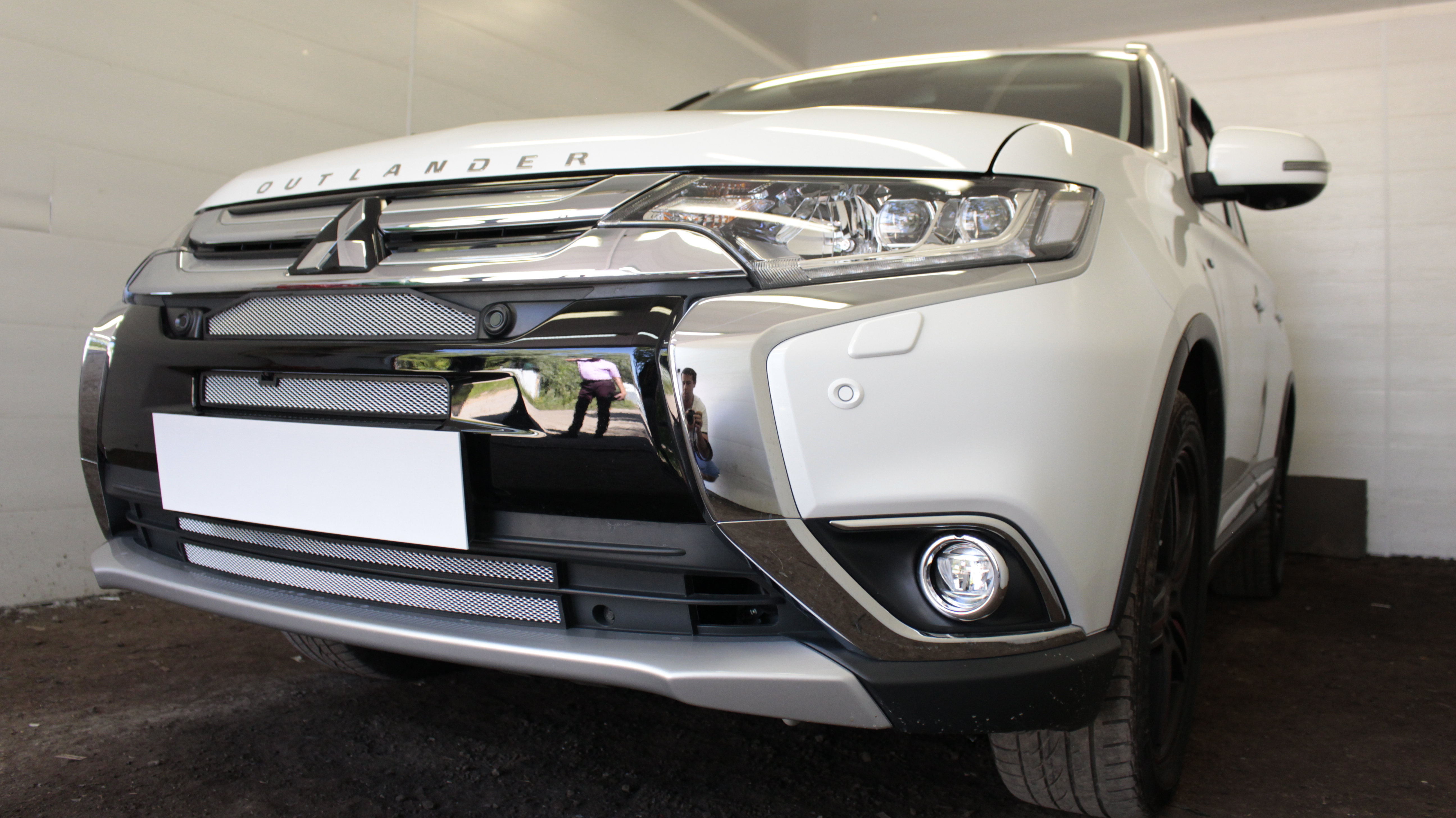 Защитная сетка радиатора комплект 4 части, с парктроником для Mitsubishi Outlander III Рестайлинг 2
