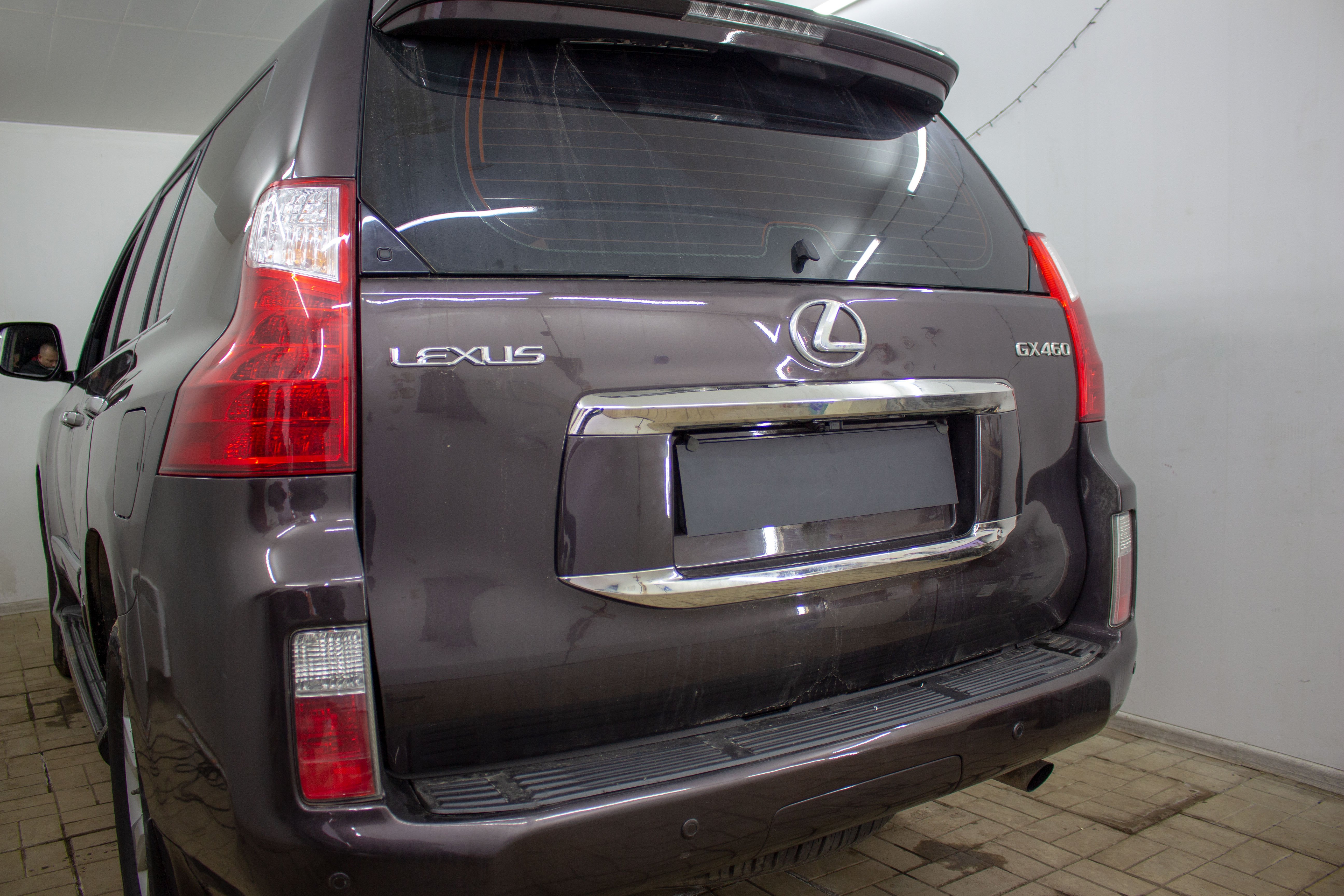 Защита камеры заднего вида для Lexus GX II