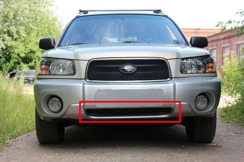 Защитная сетка радиатора низ для Subaru Forester II Черный Стрелка 11 SUBFOR04.bot.black