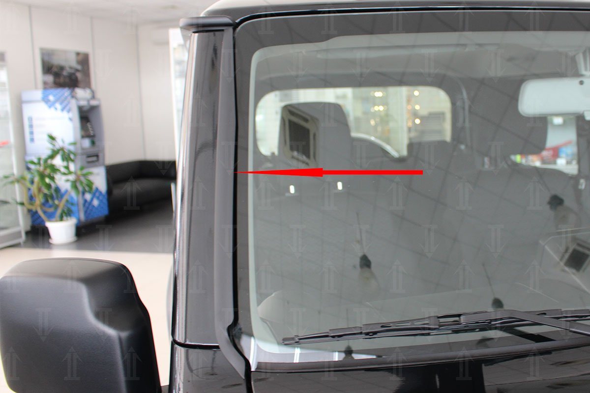 Дефлектор (водосток) лобового стекла для Suzuki Jimny IV