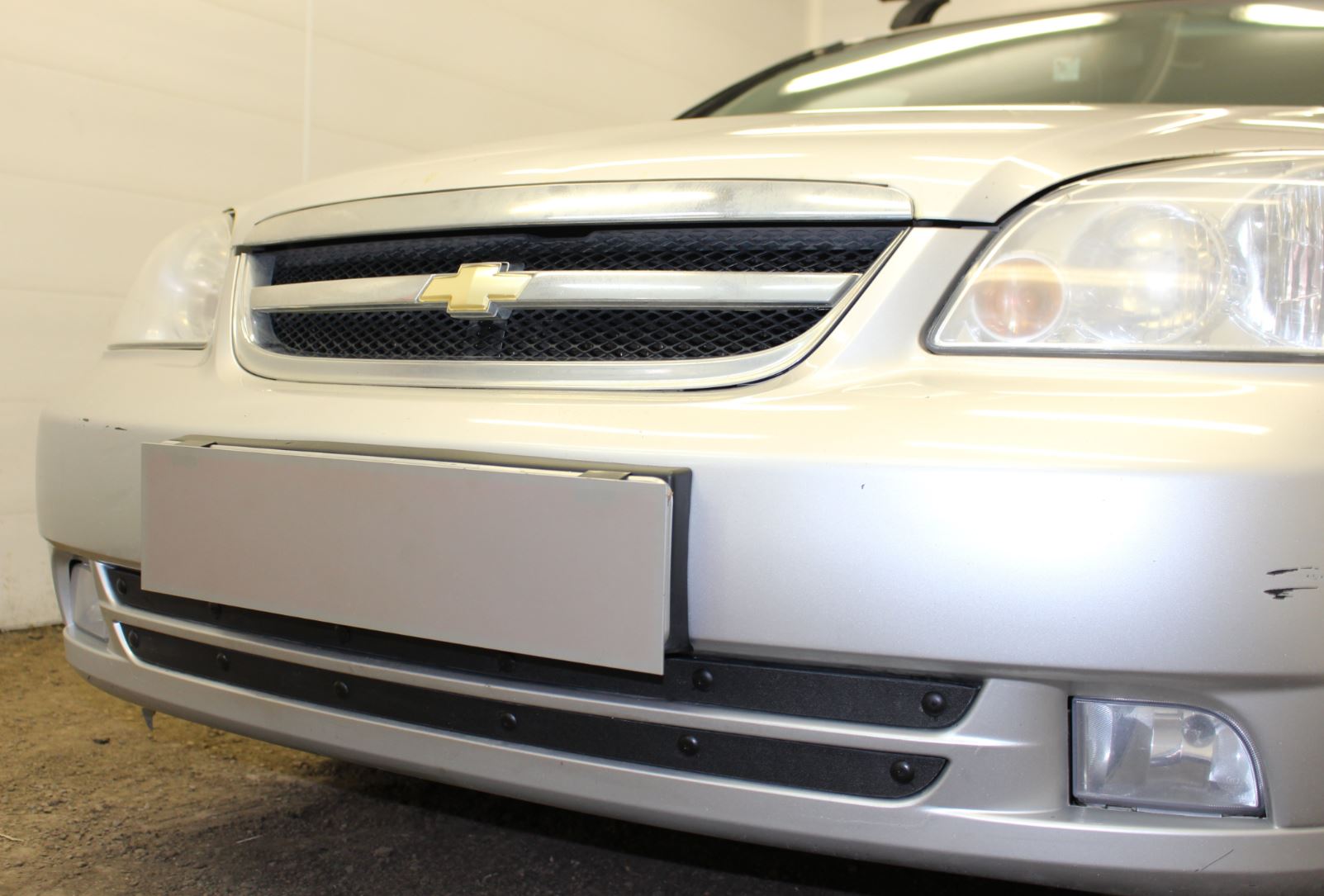 Зимняя заглушка радиатора к съемной сетке (2 части) для Chevrolet Lacetti