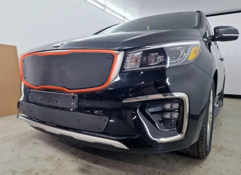 Зимняя заглушка радиатора к съемной сетке верх для Kia Carnival (YP) III Рестайлинг  Стрелка 11 KCAR.top