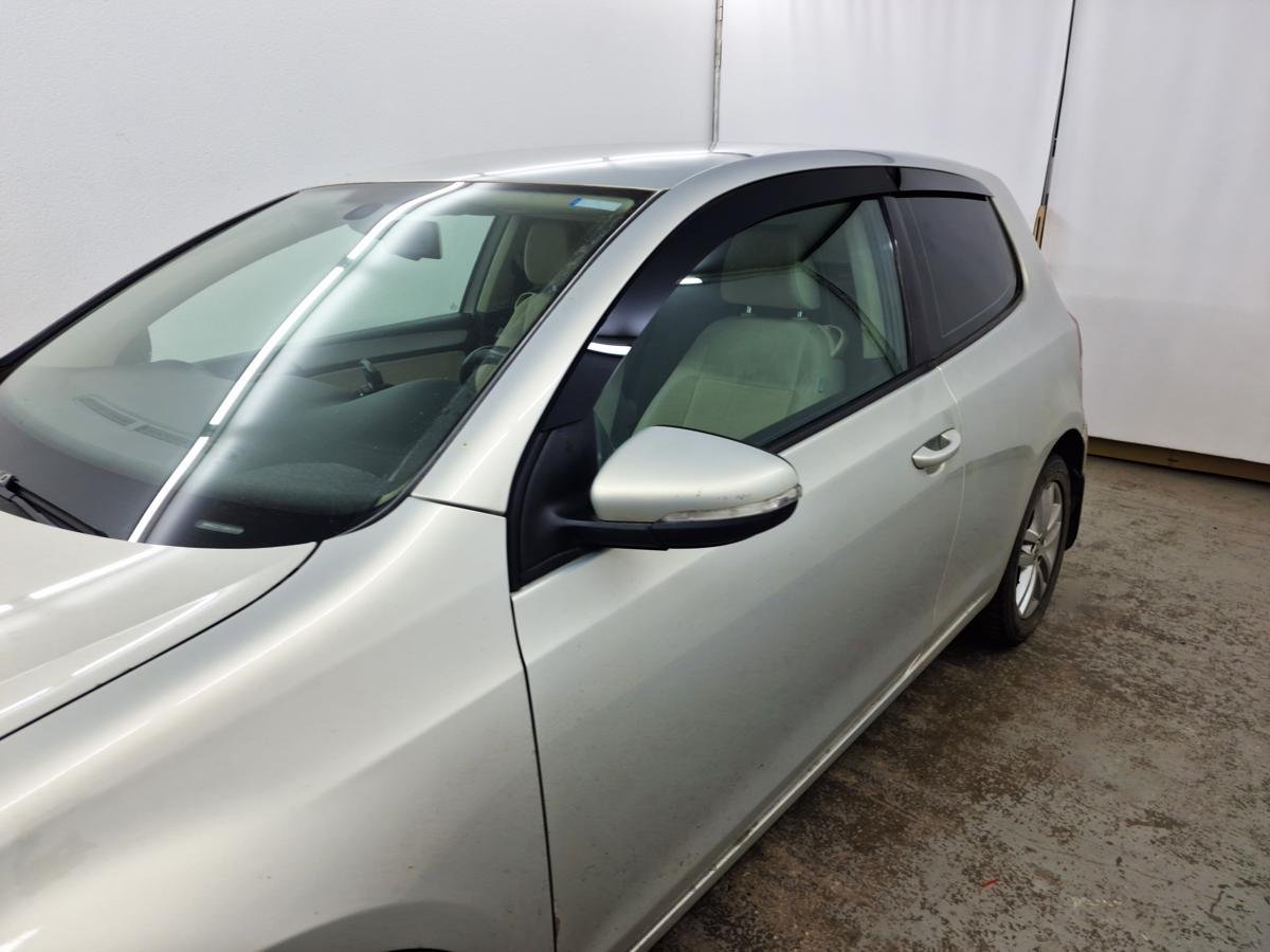 Дефлекторы окон 2D 4 шт. под наклоном для Volkswagen Golf VI