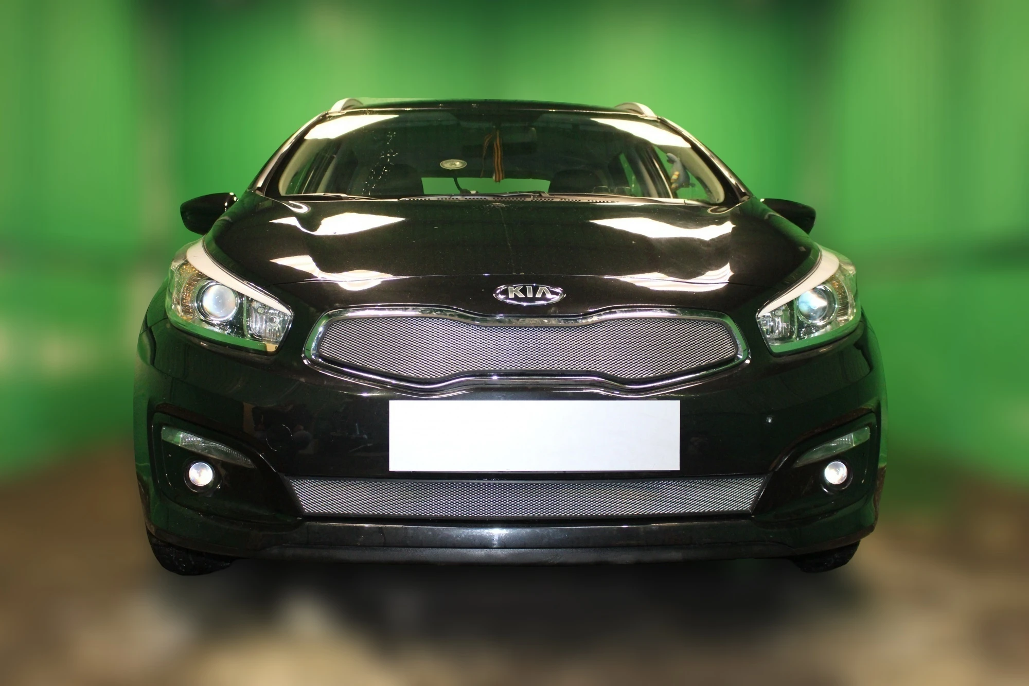 Комплект сеток chrome верх (Comfort, Classic) и низ для Kia Ceed II Рестайлинг