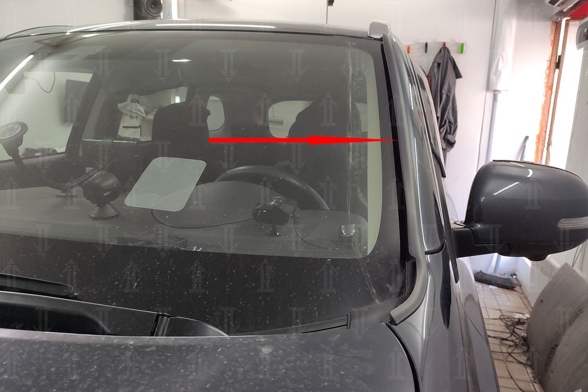 Дефлектор (водосток) лобового стекла для Mitsubishi Outlander III Рестайлинг 3
