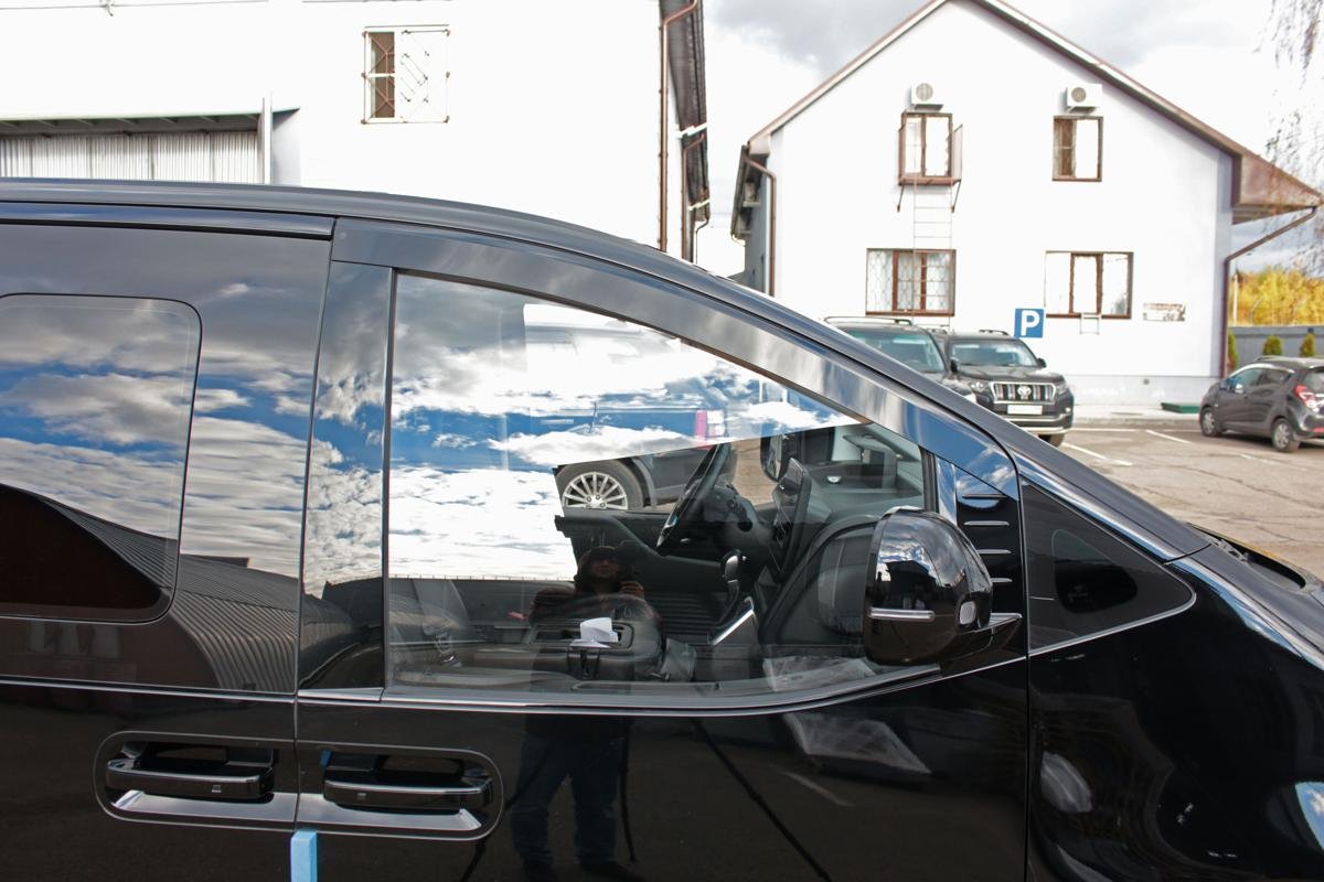 Дефлекторы окон 2D 2 шт для Hyundai Staria