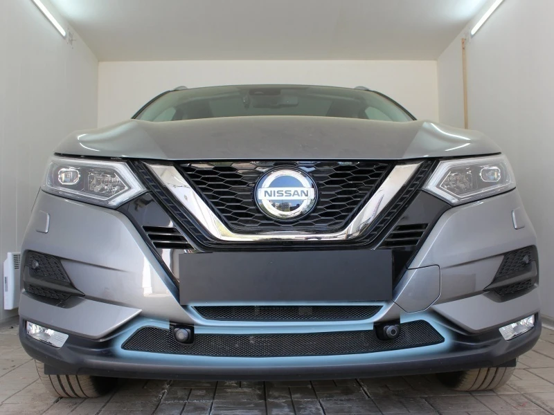 Защитная сетка радиатора низ с парктроником 2 части для Nissan Qashqai II Рестайлинг Черный Стрелка 11 NQAS19.park.black