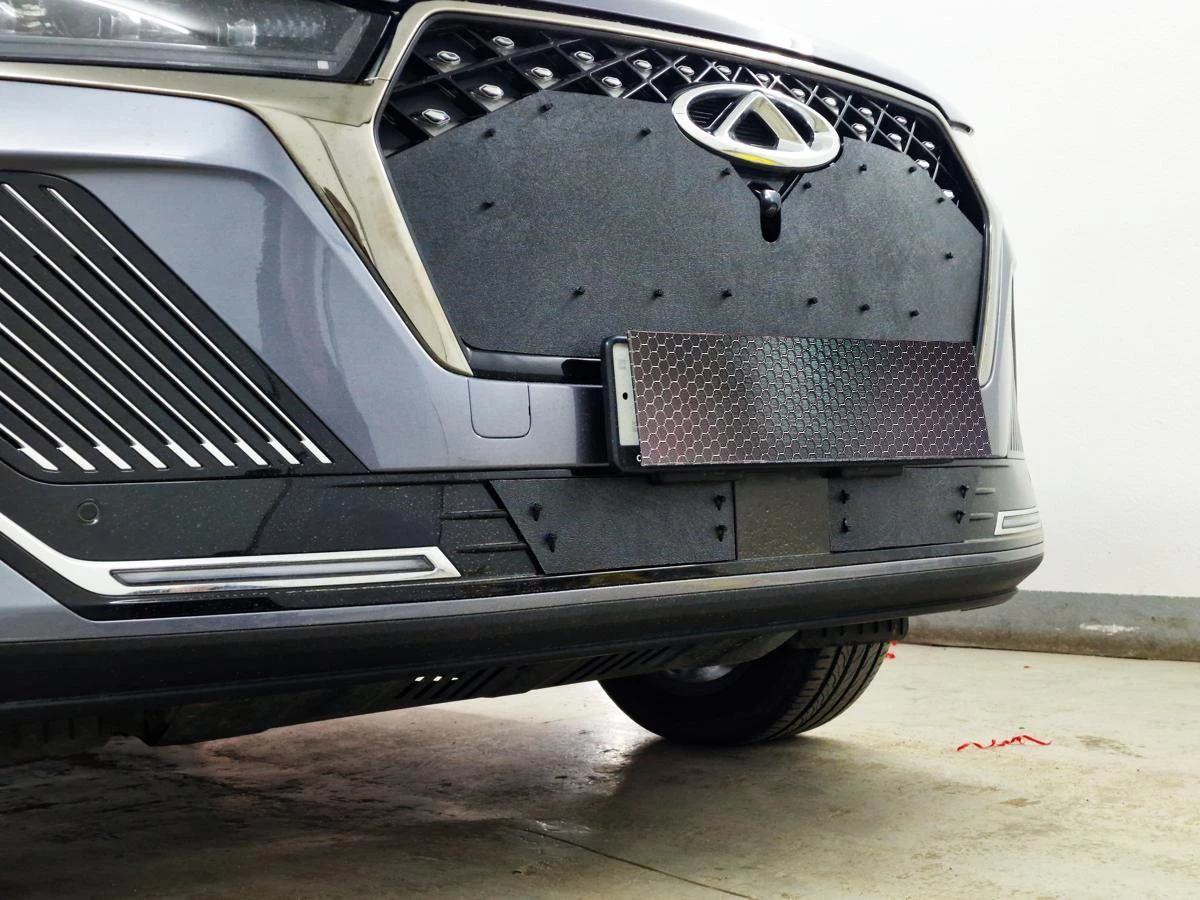 Зимняя заглушка радиатора на стяжке низ 2 части для Chery Tiggo 7 Pro Max I Рестайлинг