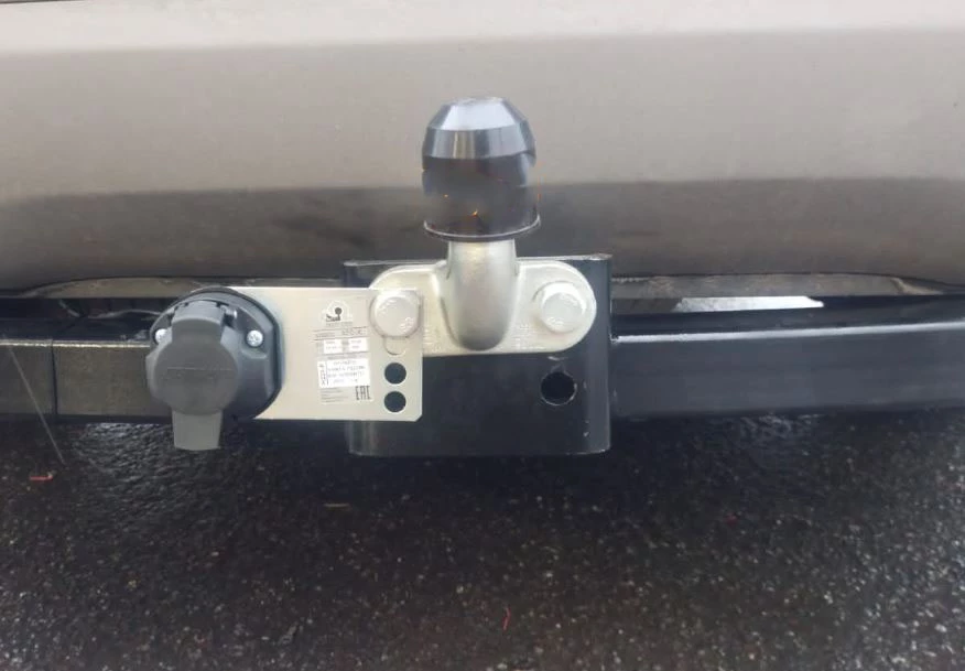 Фаркоп Leader с типом шара F для Kia Sorento II Рестайлинг