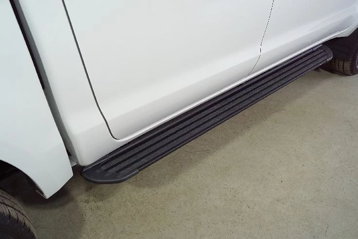 Пороги алюминиевые "Slim Line Black" 1920 мм для Sollers ST8