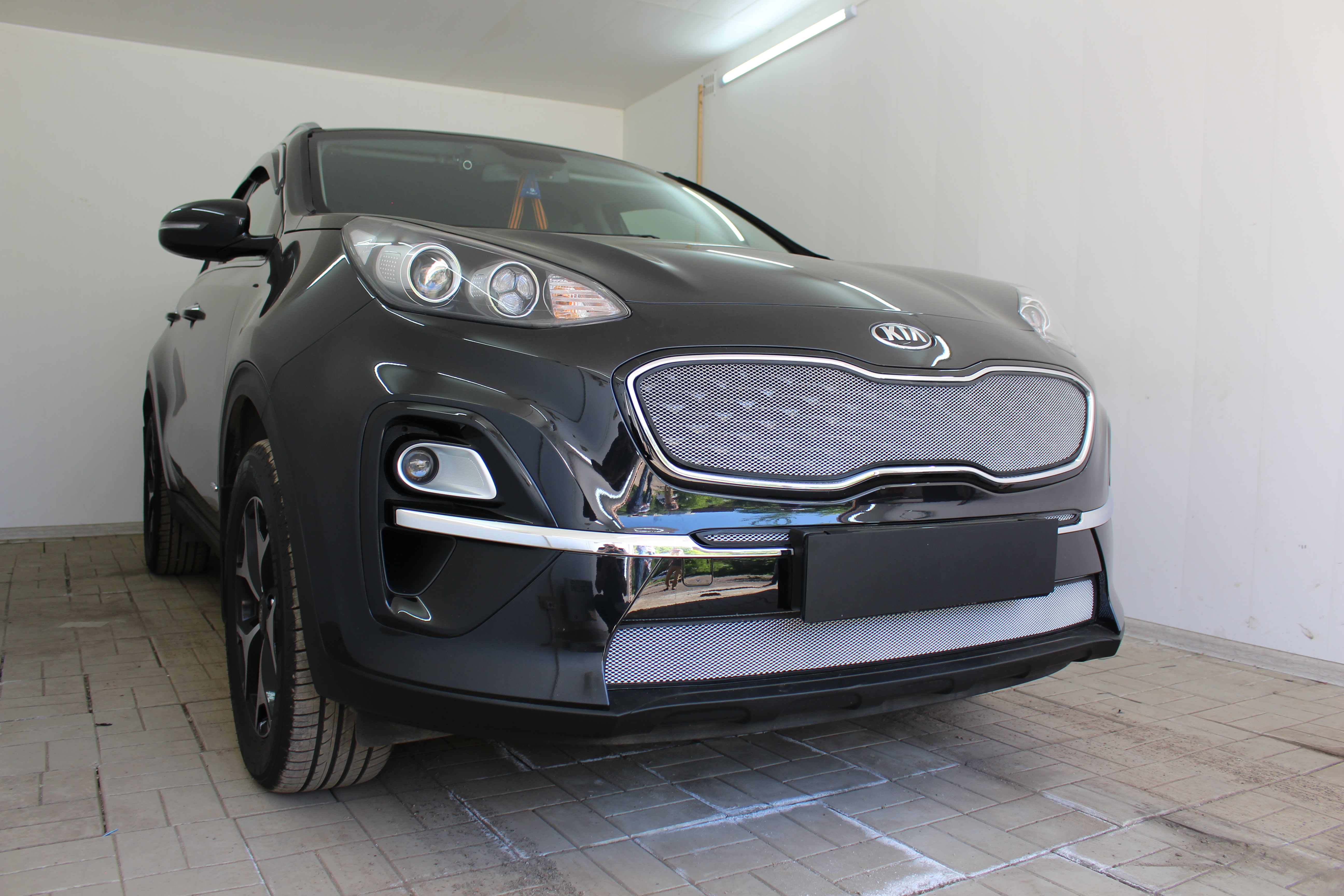 Защитная сетка радиатора центр для Kia Sportage IV Рестайлинг