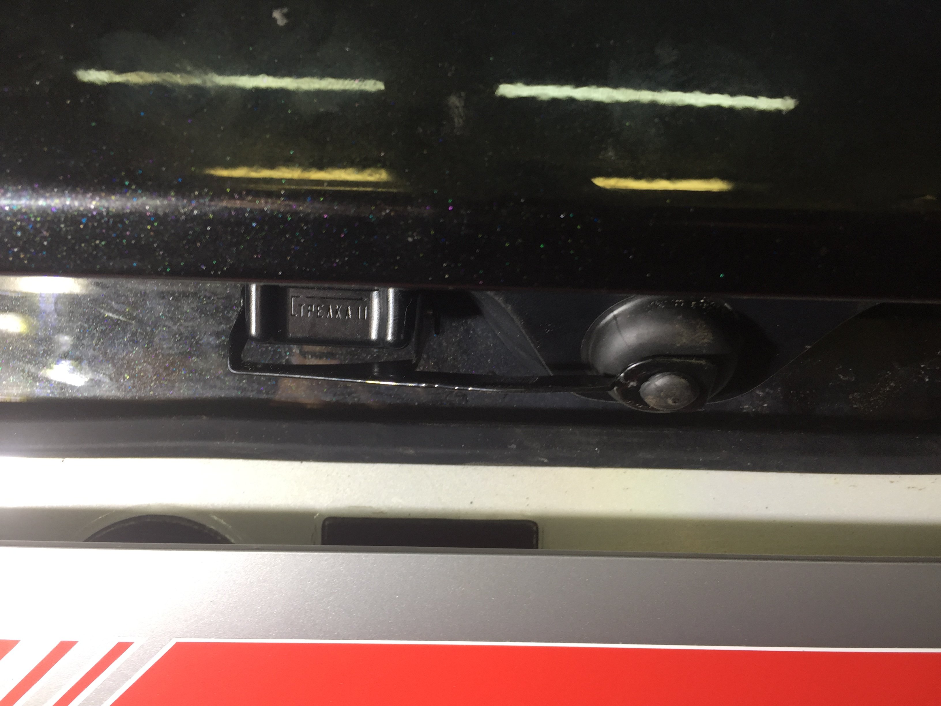 Защита камеры заднего вида для Jeep Grand Cherokee IV (WK2)