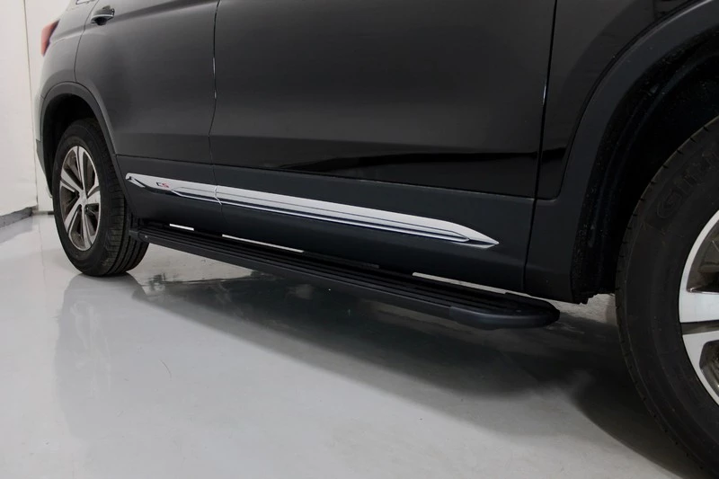 Пороги алюминиевые "Slim Line Black" 1720 мм для Changan CS75 I Рестайлинг