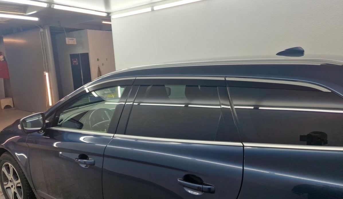 Дефлекторы окон с хром накладками 2D 6 шт для Volvo XC60 I