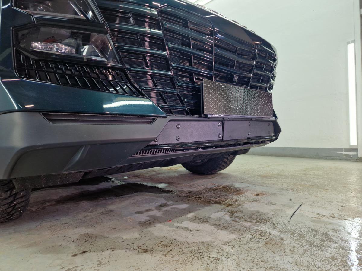 Зимняя заглушка радиатора к съемной сетке (2 части) для Jetour Dashing