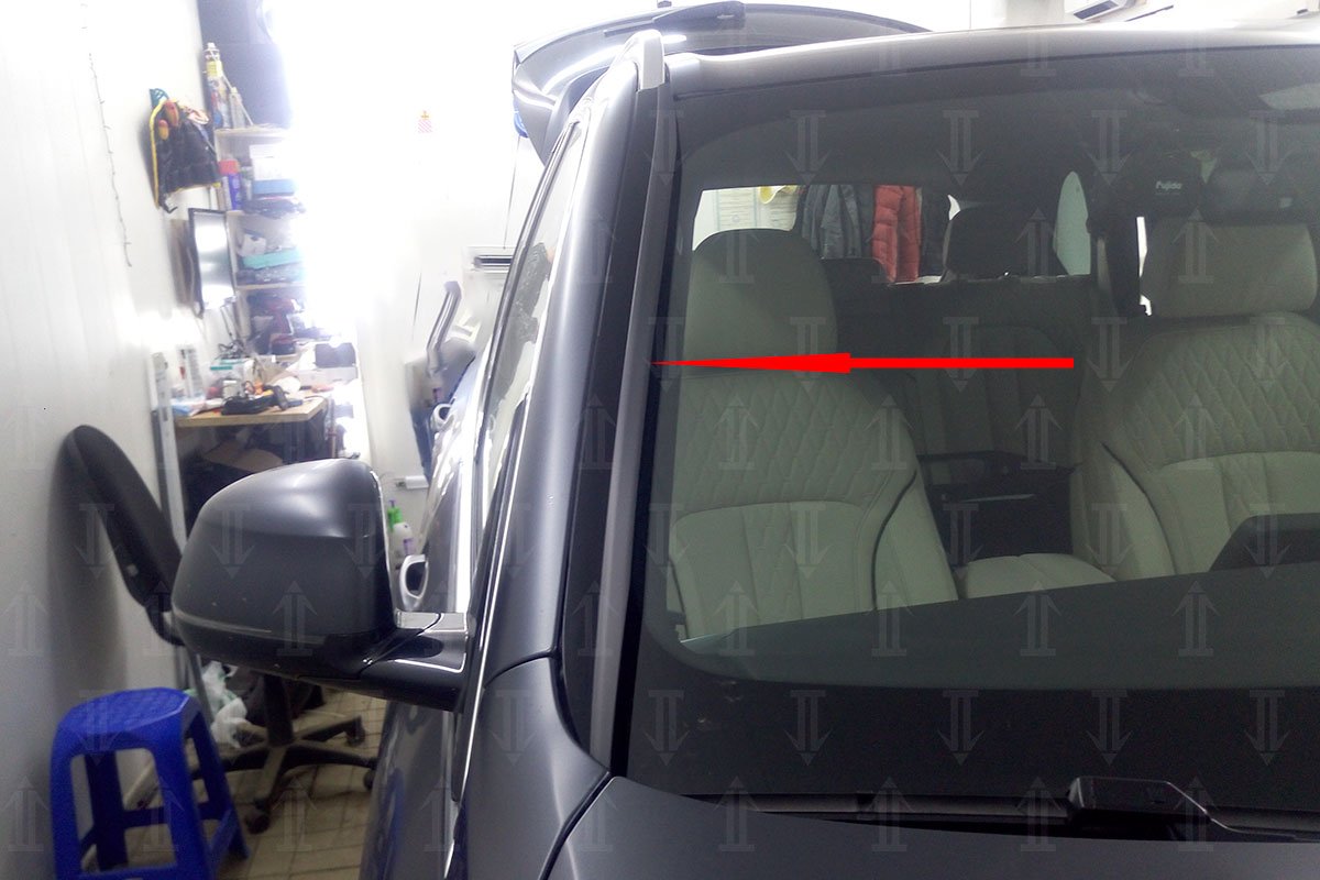Дефлектор (водосток) лобового стекла для BMW X5 IV (G05)