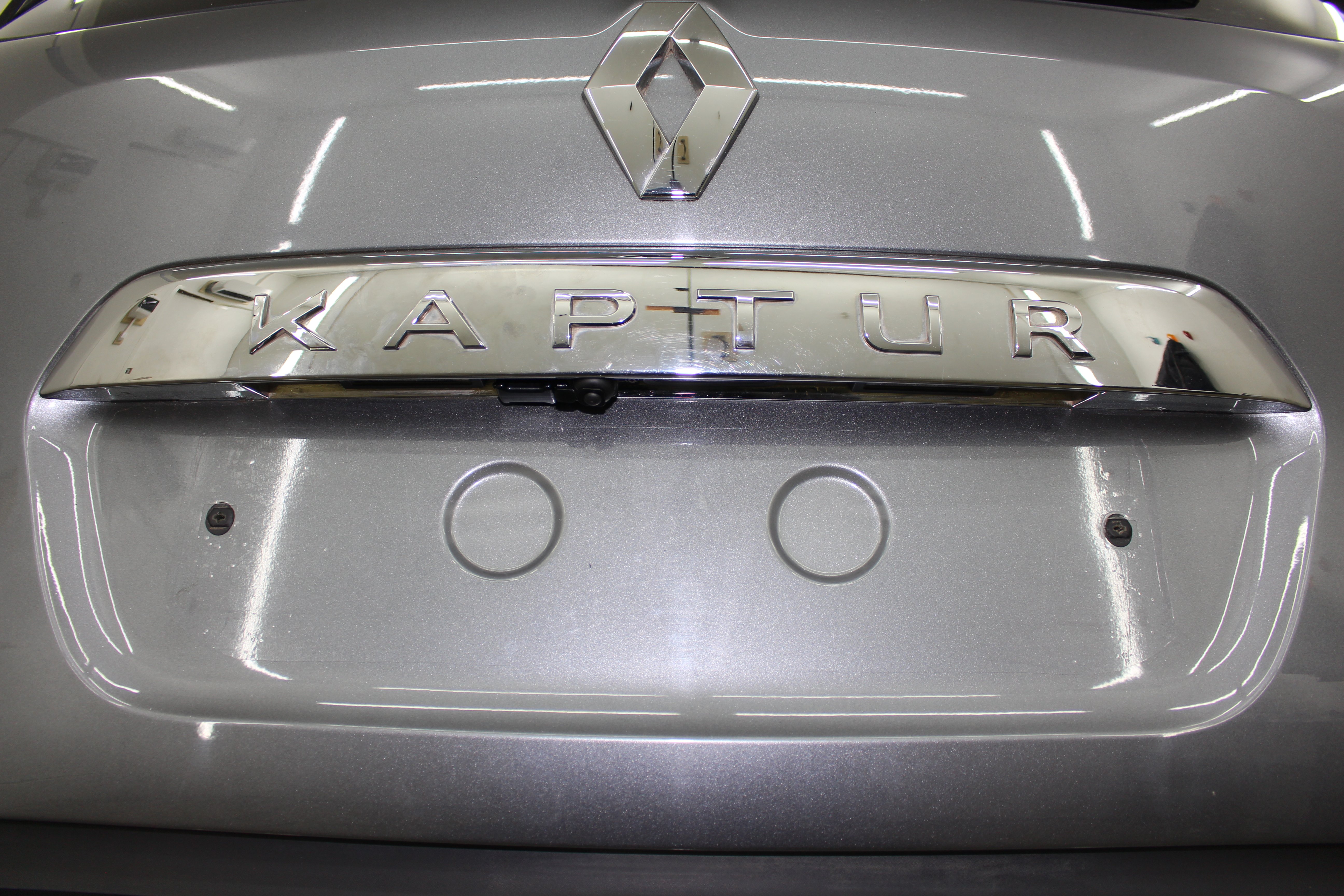 Защита камеры заднего вида для Renault Kaptur I