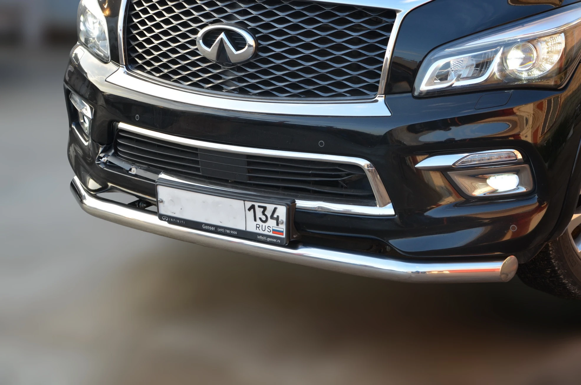 Защита переднего бампера d76 мм для Infiniti QX80 I Рестайлинг  Юко IQX.17.01