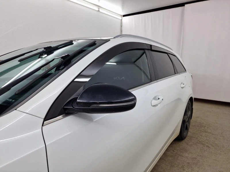 Дефлекторы окон 2D 6 шт (для кузова универсал) для Kia Ceed III Черные Стрелка 11 2D185-6.S11