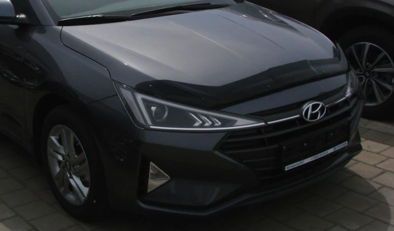 Дефлектор капота темный для Hyundai Elantra VI (AD) Рестайлинг  SIM NLD.SHYELA1812
