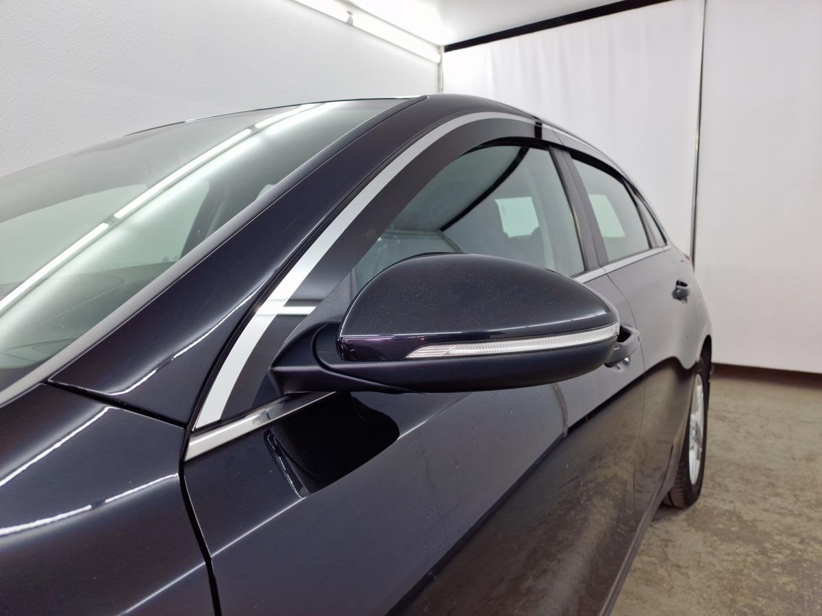 Дефлекторы окон с хром накладками 2D 6 шт (для кузова хэтчбек) для Kia Ceed III