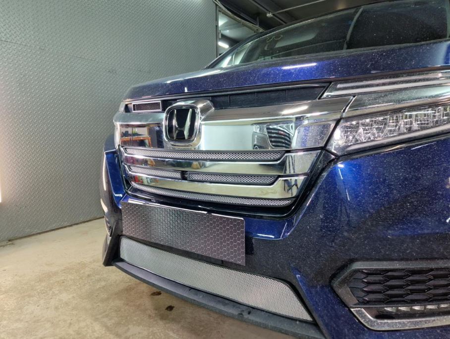 Защитная сетка радиатора верх 5 частей для Honda Stepwgn V Рестайлинг