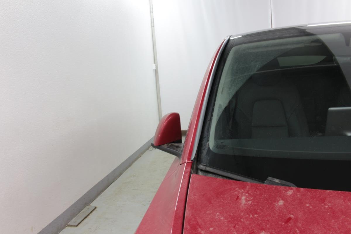 Дефлектор (водосток) лобового стекла для Tesla Model Y I