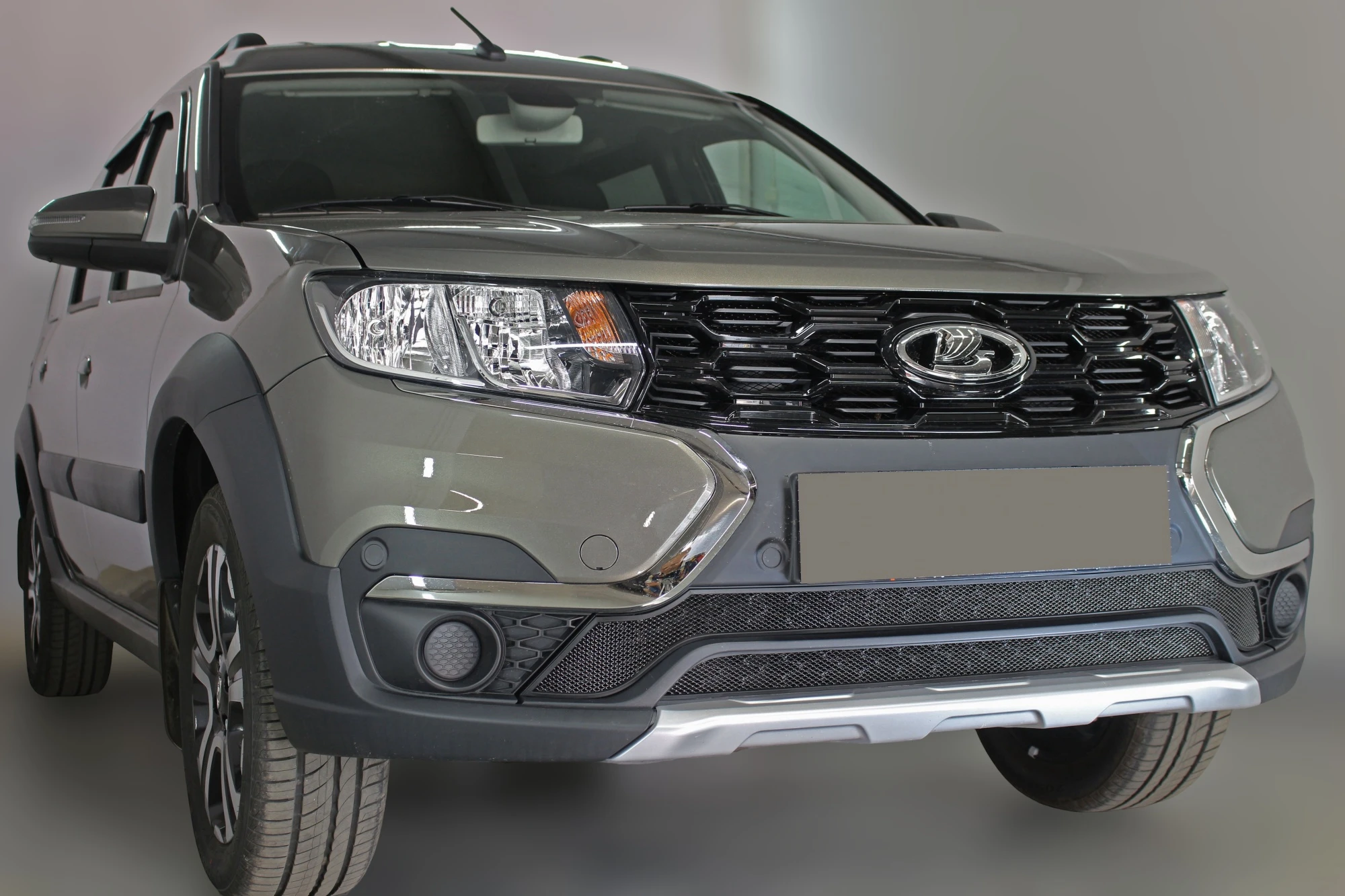 Комплект сеток black верх 3 части и низ 2 части для LADA (ВАЗ) Largus I Рестайлинг