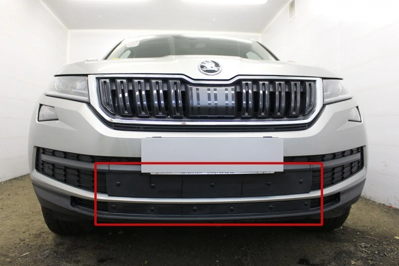 Зимняя заглушка радиатора к съемной сетке низ (2 части) для Skoda Kodiaq I Черный Стрелка 11 SKKOD.bot