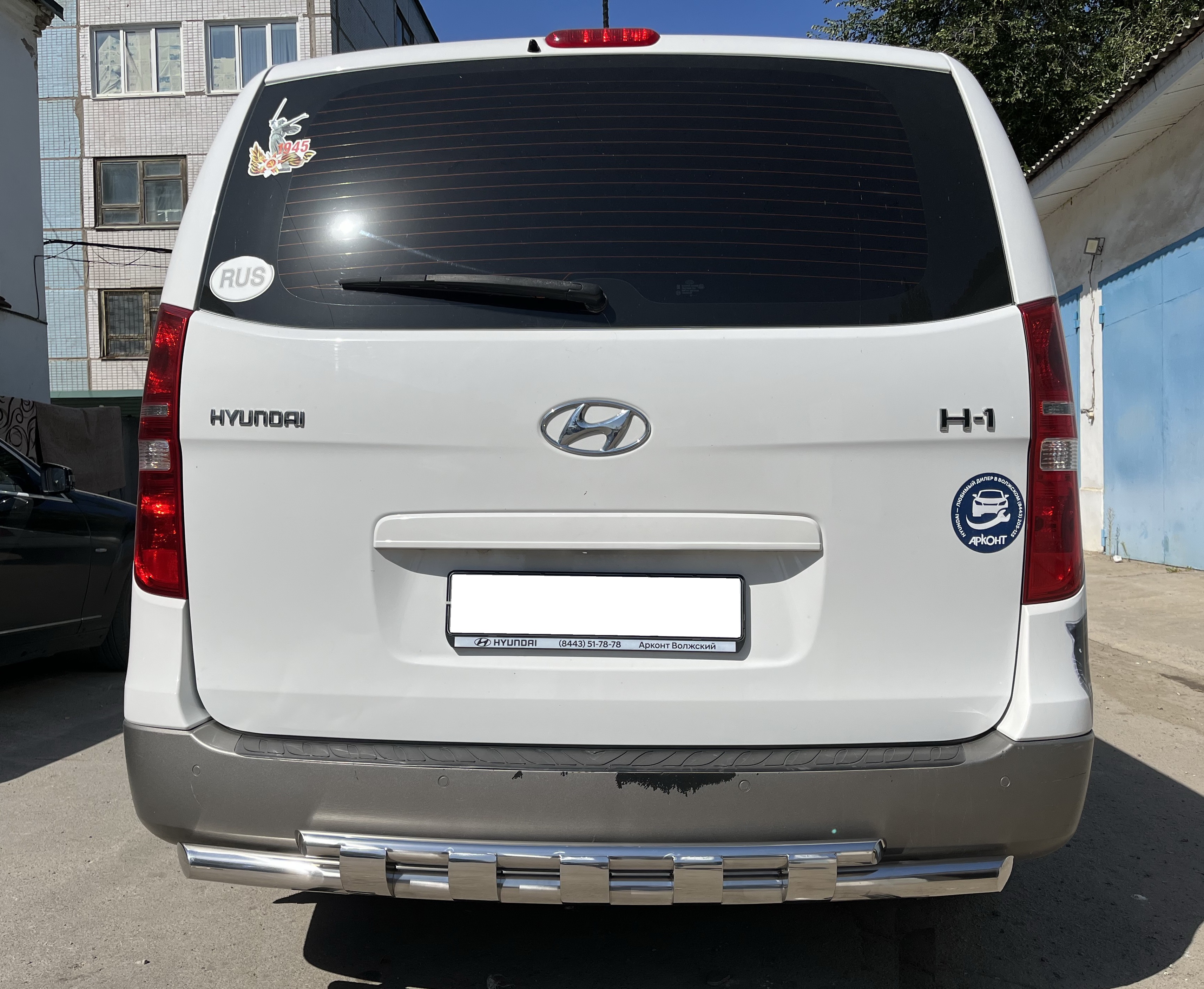 Защита заднего бампера двойная с перемычками d60/42 мм для Hyundai Grand Starex I Рестайлинг