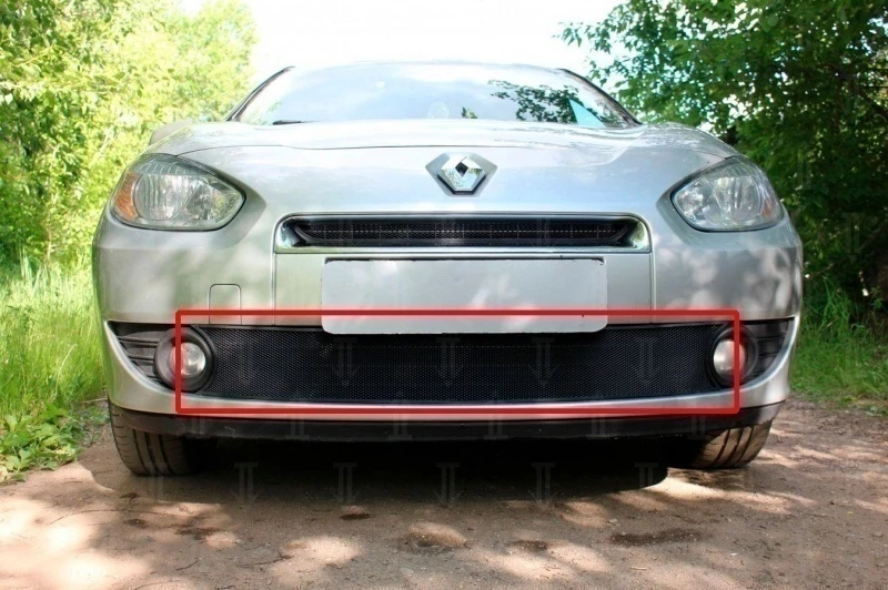 Защитная сетка радиатора низ для Renault Fluence I Черный Стрелка 11 RFLU09.bot.black