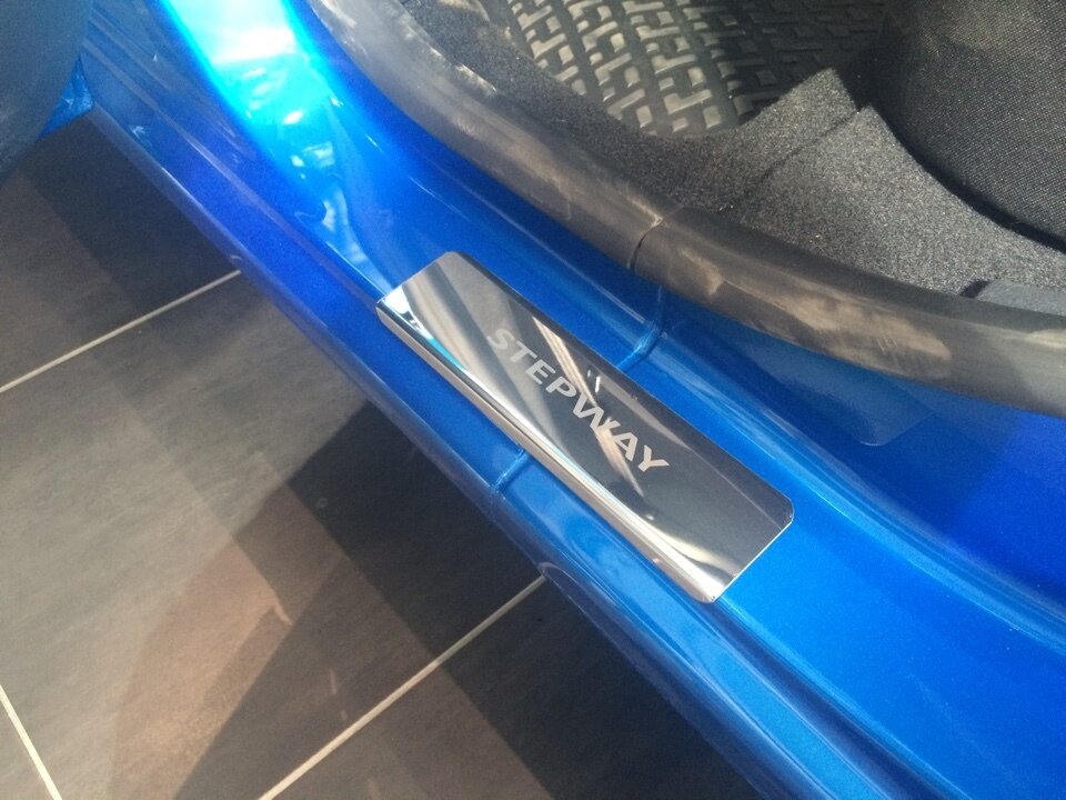 Накладки на пороги из нержавеющей стали 4шт. для Renault Sandero II