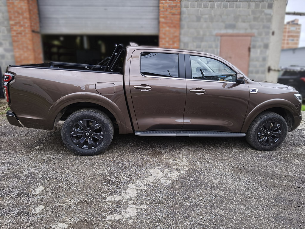 Крышка 4-х секционная HAL 4S STANDART для Great Wall Poer I