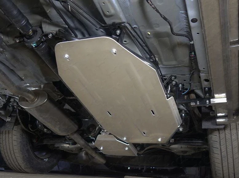 Защита топливного бака для Honda CR-V V Рестайлинг  ТСС ZKTCC00342